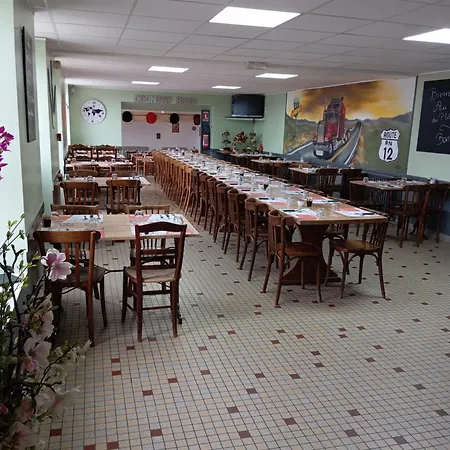 Le Relais Du Petit Rest'o Perche Les Croix Chemins