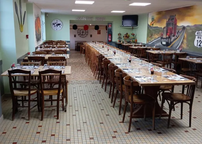 Le Relais Du Perche * Les Croix Chemins